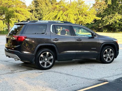 Used 2017 GMC Acadia SLT w/ LPO, Floor Liner Package AWD/4WD image 9