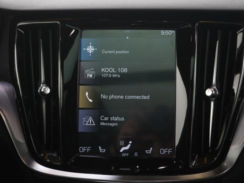 Used 2020 Volvo V60 T5 Cross Country AWD/4WD image 19