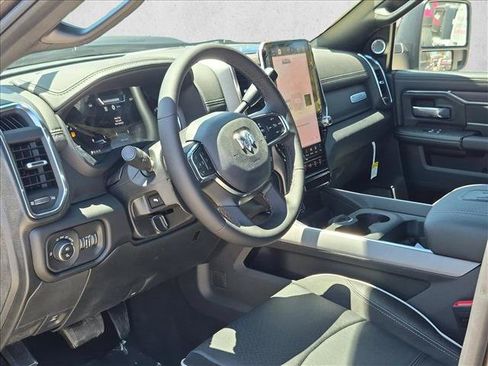 New 2026 RAM 2500 Laramie AWD/4WD image 3