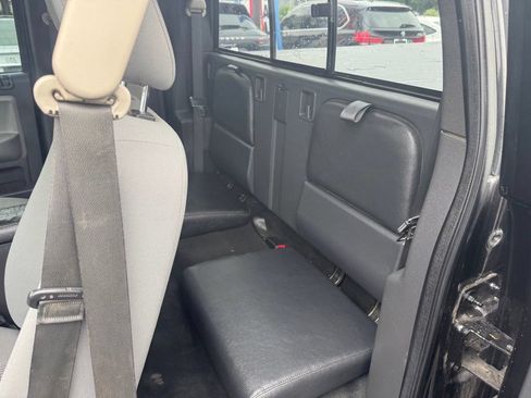 Used 2011 Dodge Dakota Big Horn AWD/4WD image 17