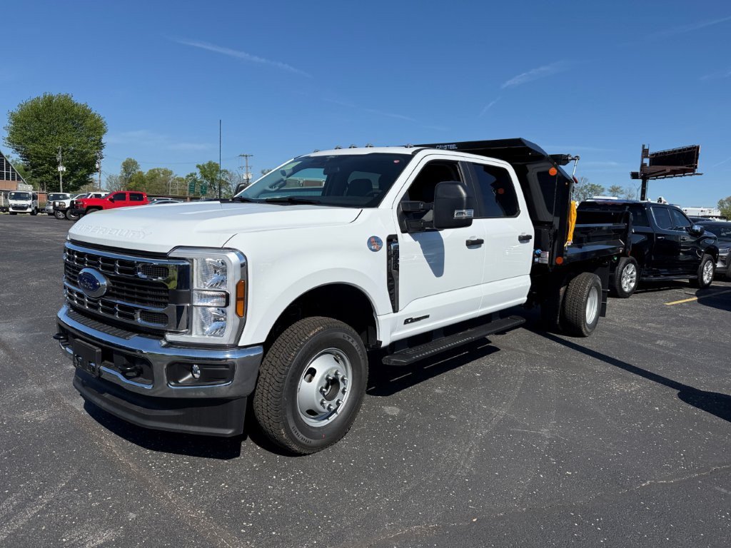 New 2026 Ford F350 XL w/ XL Chrome Package AWD/4WD image 4