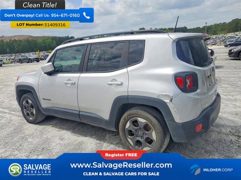 Used 2018 Jeep Renegade Latitude FWD image 3