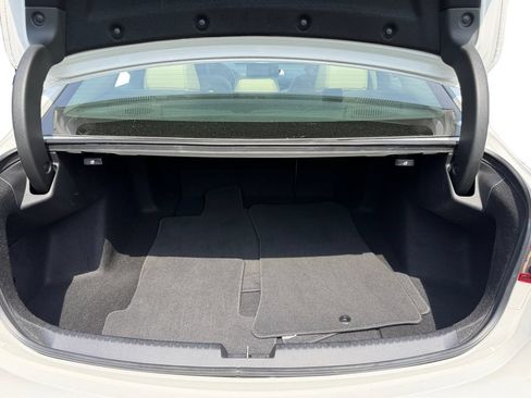 Used 2021 Acura TLX w/ Technology Package FWD image 9
