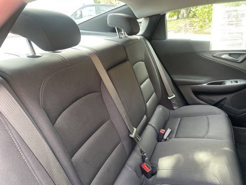 Used 2024 Chevrolet Malibu LT image 35