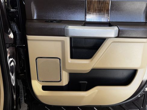Used 2020 Ford F150 Lariat RWD image 34