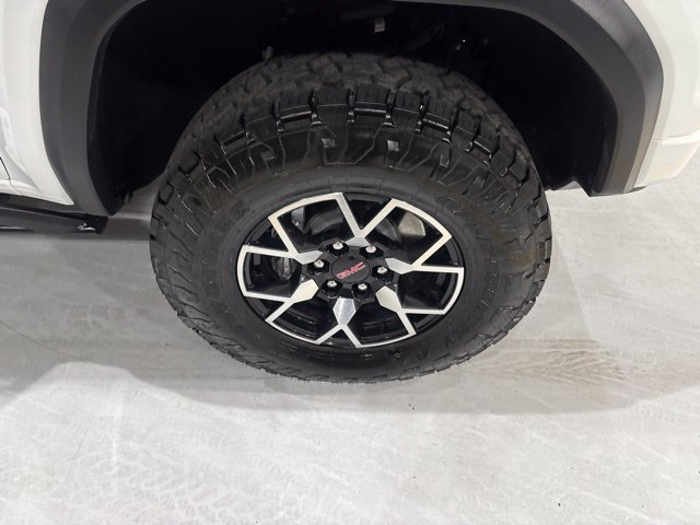 Used 2023 GMC Canyon AT4X AWD/4WD image 25