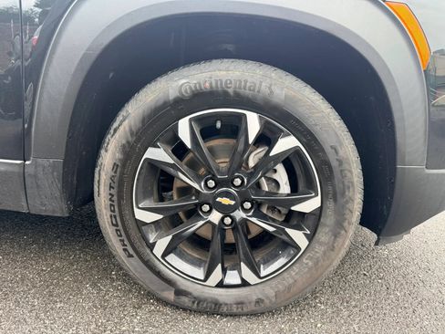 Used 2023 Chevrolet TrailBlazer LT w/ Convenience Package AWD/4WD image 11