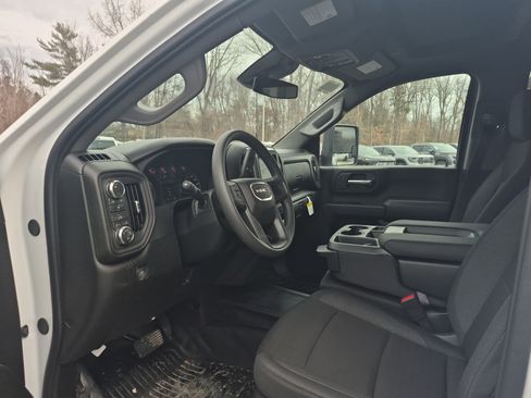 Used 2026 GMC Sierra 3500 Pro image 10