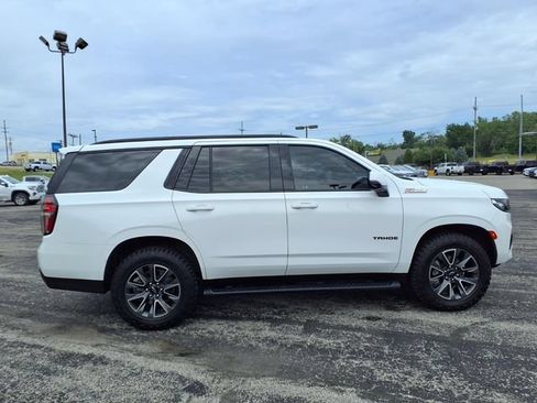 Used 2023 Chevrolet Tahoe Z71 w/ Luxury Package AWD/4WD image 3