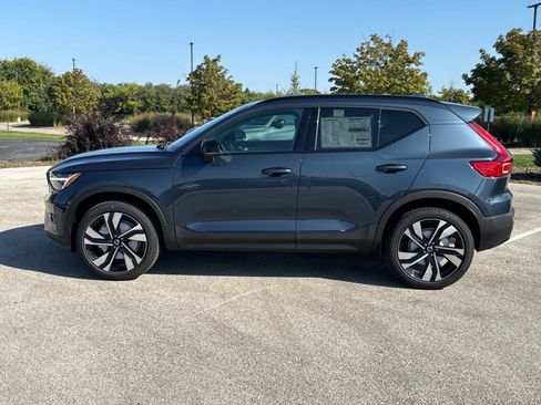 New 2026 Volvo XC40 B5 Ultra w/ Climate Package AWD/4WD image 8
