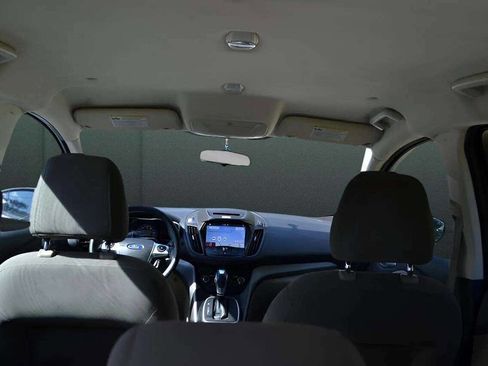 Used 2016 Ford C-MAX SE w/ Equipment Group 202A image 18