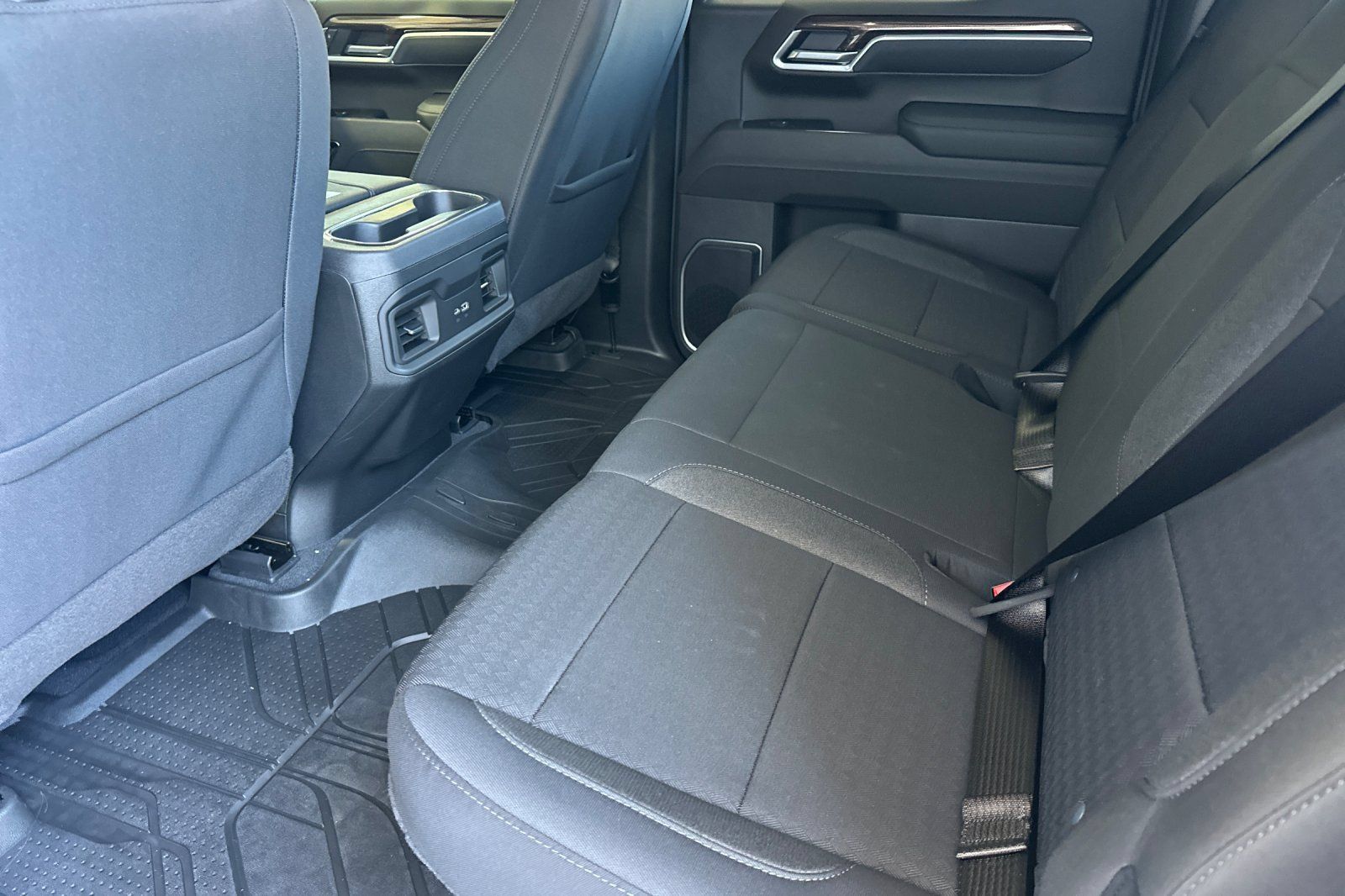 New 2026 Chevrolet Silverado 1500 RST w/ Redline Edition AWD/4WD image 13