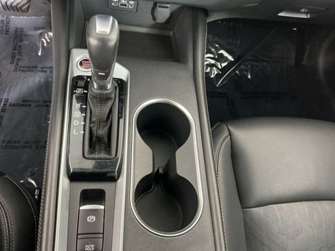 Used 2019 Nissan Altima 2.5 Platinum AWD/4WD image 19