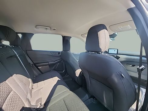 Certified 2024 Ford Escape Active AWD/4WD image 15