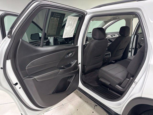 Used 2020 Chevrolet Traverse LT FWD image 24
