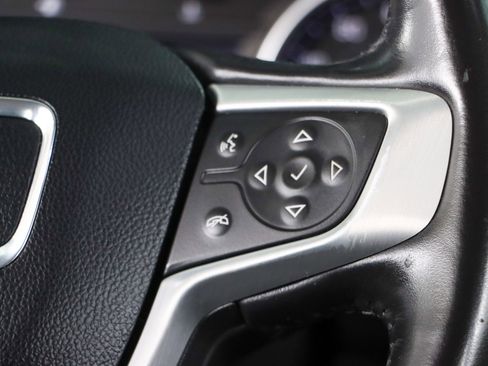 Used 2019 GMC Terrain SLT w/ Preferred Package image 12