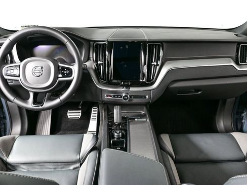 Used 2022 Volvo XC60 T8 R-Design w/ Advanced Package image 18