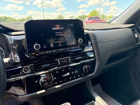 Used 2023 Nissan Pathfinder Rock Creek AWD/4WD image 22