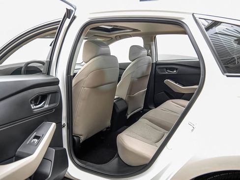 Used 2024 Honda Accord EX image 40