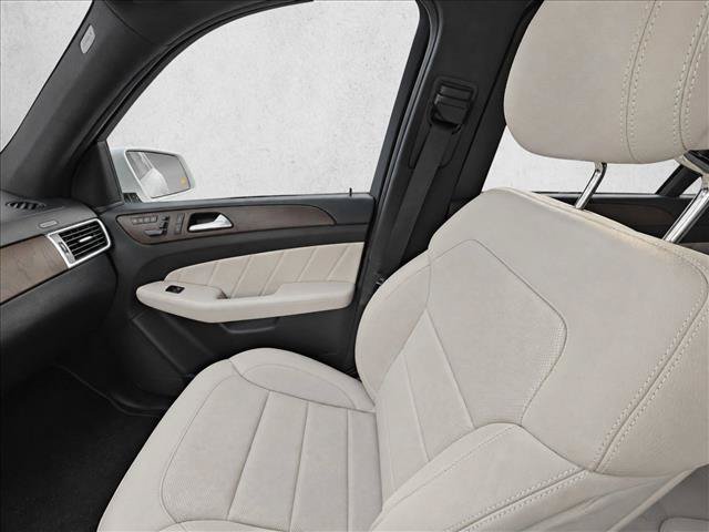 Used 2015 Mercedes-Benz GL 320 BlueTEC 4MATIC image 27