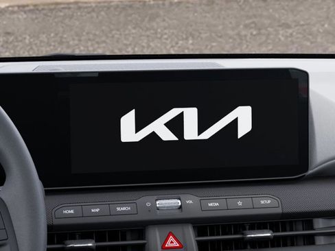 New 2026 Kia K4 FWD image 20