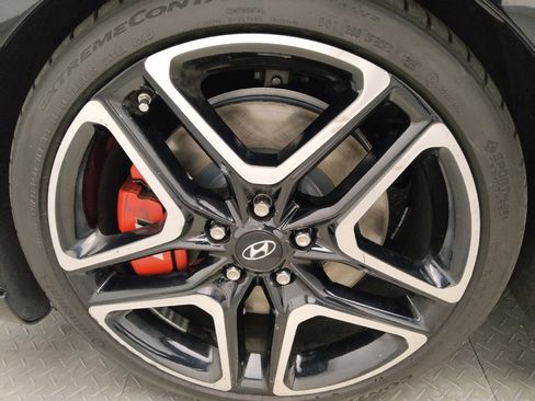 Used 2022 Hyundai Veloster N image 31