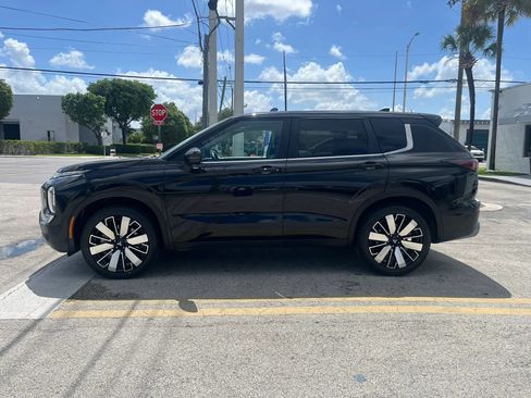 Used 2025 Mitsubishi Outlander SE AWD/4WD image 5