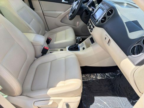 Used 2017 Volkswagen Tiguan Wolfsburg Edition AWD/4WD image 30