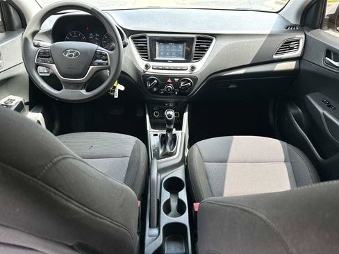 Used 2022 Hyundai Accent SE FWD image 25