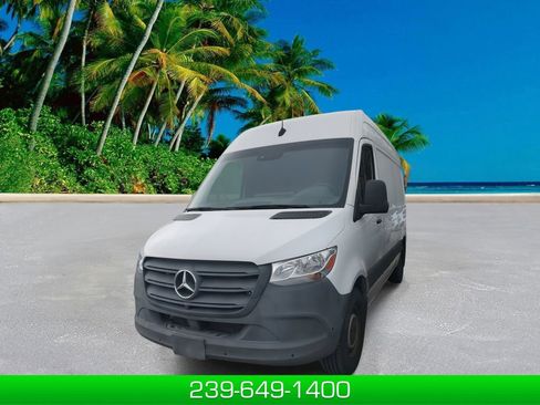 Used 2023 Mercedes-Benz Sprinter 2500 image 1
