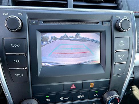 Used 2017 Toyota Camry SE FWD image 26