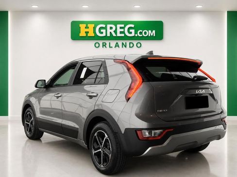 Used 2026 Kia Niro LX FWD image 2