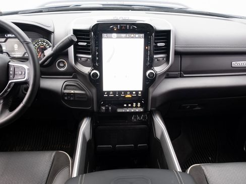 Used 2024 RAM 2500 Laramie w/ Night Edition image 20