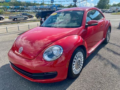 Used 2015 Volkswagen Beetle 1.8T FWD image 3