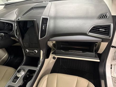 Used 2021 Ford Edge Titanium w/ Class II Trailer Tow Package image 22