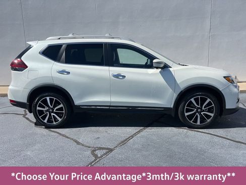 Used 2020 Nissan Rogue SL image 2