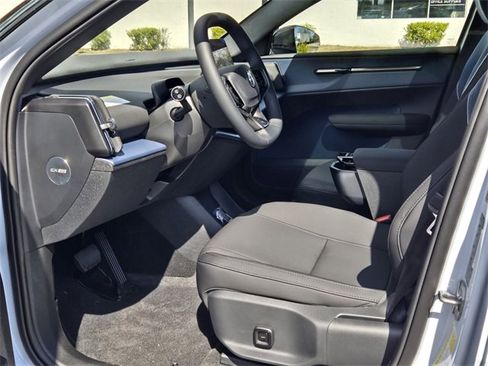 New 2026 Volvo EX30 Ultra image 13