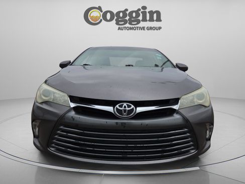 Used 2015 Toyota Camry XLE image 9