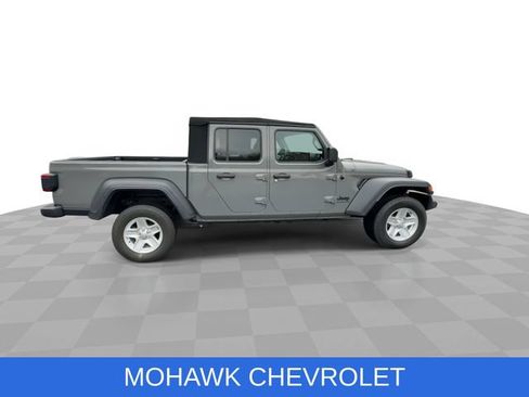 Used 2020 Jeep Gladiator Sport w/ Quick Order Package 24S AWD/4WD image 10