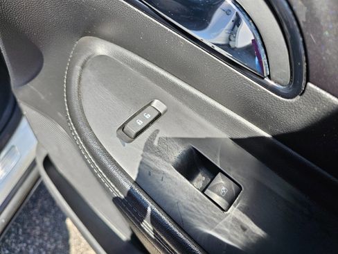 Used 2019 Buick Encore Essence image 31