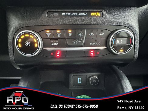 Used 2020 Ford Escape SE image 19