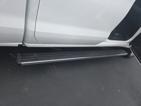 Used 2021 GMC Sierra 1500 Denali w/ Denali Ultimate Package image 17