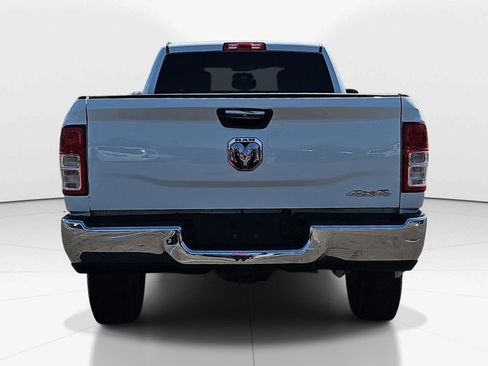 Used 2021 RAM 2500 Tradesman w/ Chrome Appearance Group AWD/4WD image 4