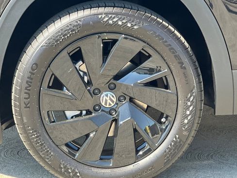 New 2026 Volkswagen Atlas SE AWD/4WD image 26
