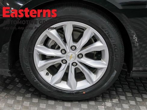 Used 2023 Chevrolet Malibu LT image 32