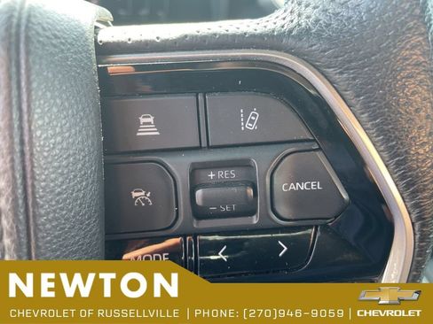 Used 2022 Toyota Tundra Platinum w/ Advanced Package AWD/4WD image 13