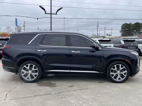 Used 2021 Hyundai Palisade Limited w/ Cargo Package image 2