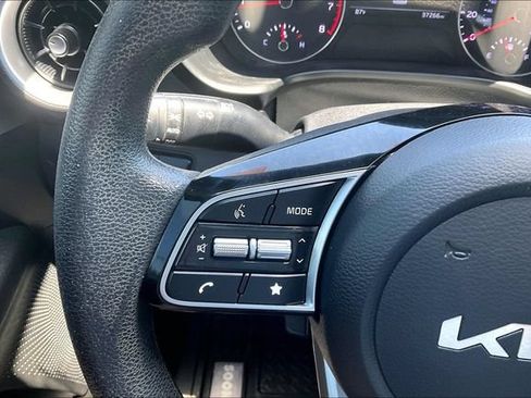 Used 2023 Kia Forte LXS FWD image 15