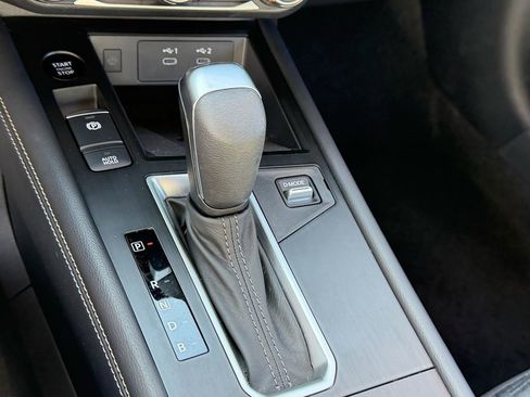 Certified 2025 Nissan Kicks SV AWD/4WD image 24