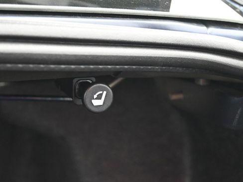 Used 2024 Nissan Altima 2.5 SR image 36